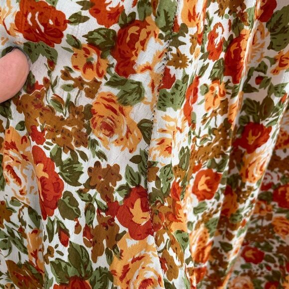 Faithfull The Brand Bernard Jumpsuit in Apricot Le
Rose Floral - Picture 3 of 7